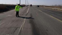 濱海新區(qū)民警深入查找在道路劃線、交通標(biāo)志等方面是否存有問題？