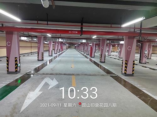 蘇州學校道路劃線交通劃線的服務(wù)哪里好？找飛揚市政道路劃線隊。