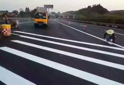 蘇州工廠道路劃線優(yōu)質(zhì)商家，蘇州吳江區(qū)道路交通劃線找飛揚市政