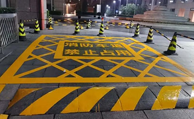 合肥地面畫消防通道劃線多少錢？飛揚(yáng)市政價(jià)格合理