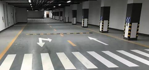 停車位劃線不清晰，如何合理停車？